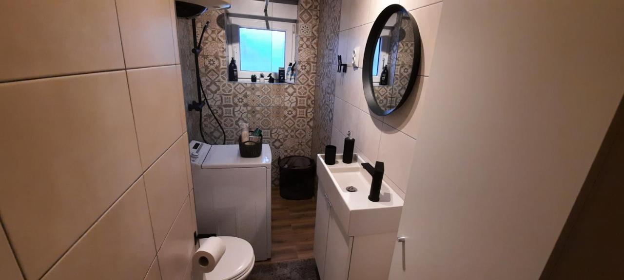 Apartman Twins Self Check In & Self Check Out Otočac Esterno foto