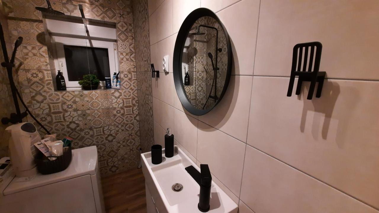 Apartman Twins Self Check In & Self Check Out Otočac Esterno foto