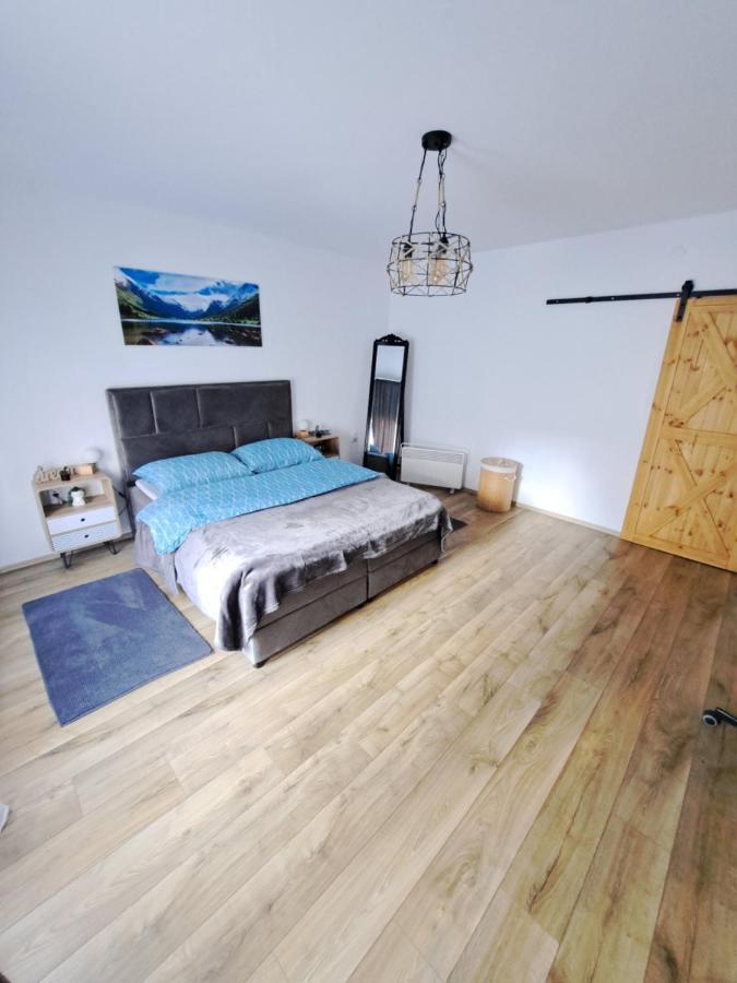 Apartman Twins Self Check In & Self Check Out Otočac Esterno foto